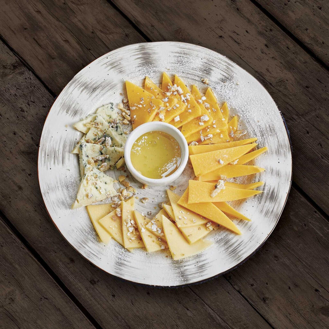 Сырная тарелка