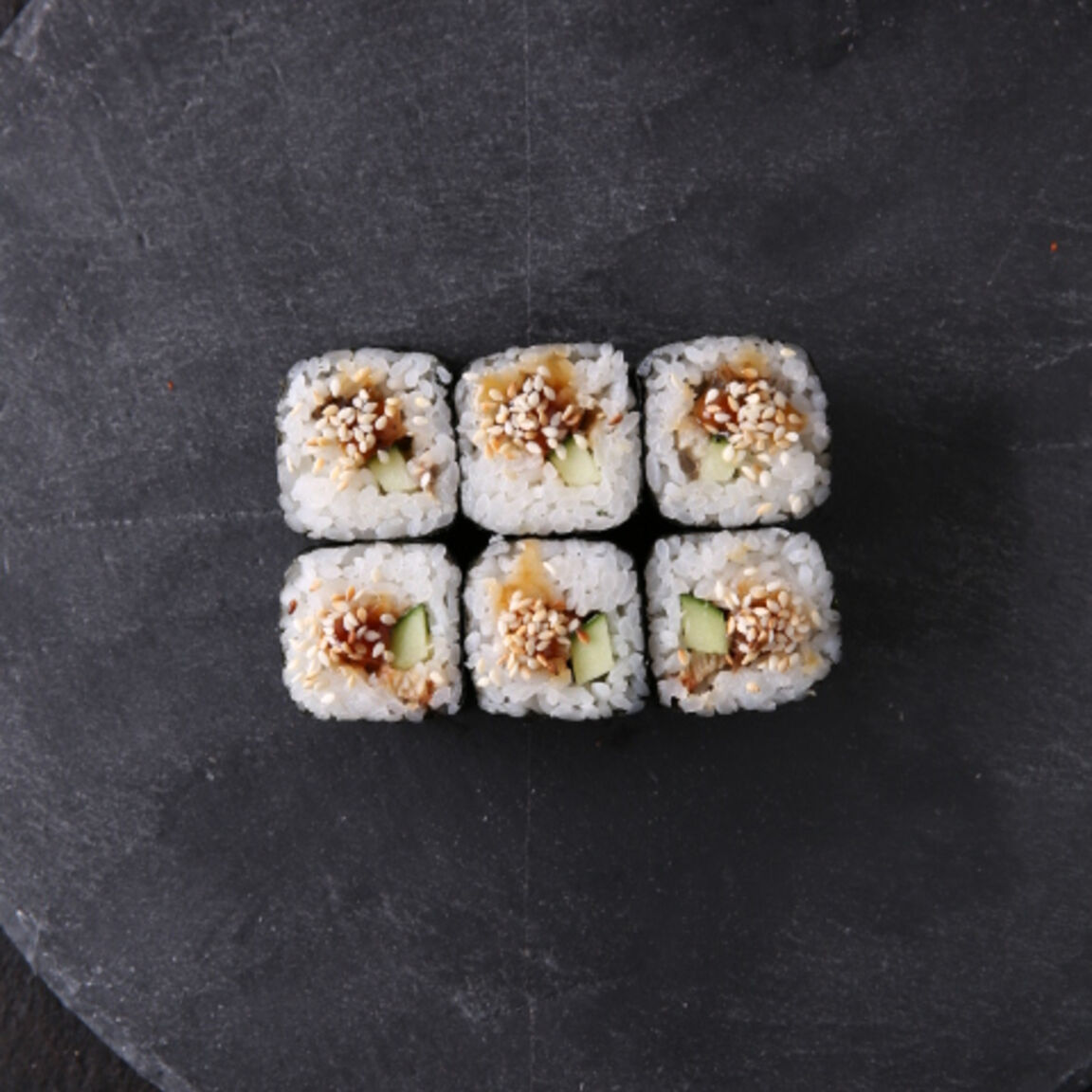 Ролл с угрем