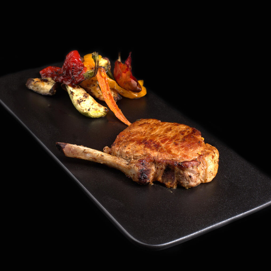 Корейка свиная на кости