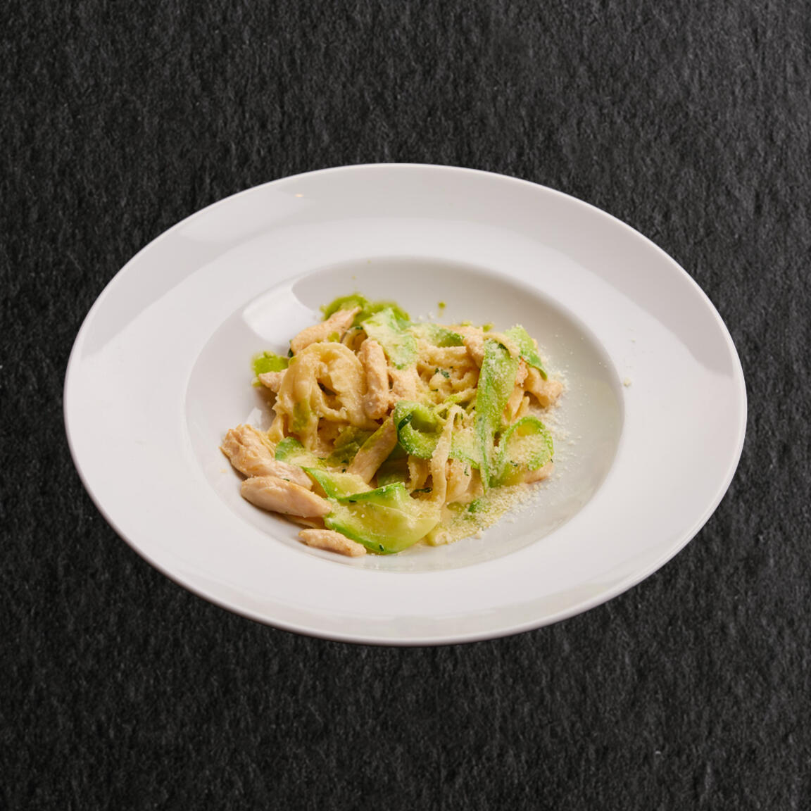 ТАЛЬЯТЕЛЛЕ С КУРИЦЕЙ И ЦУКИНИ