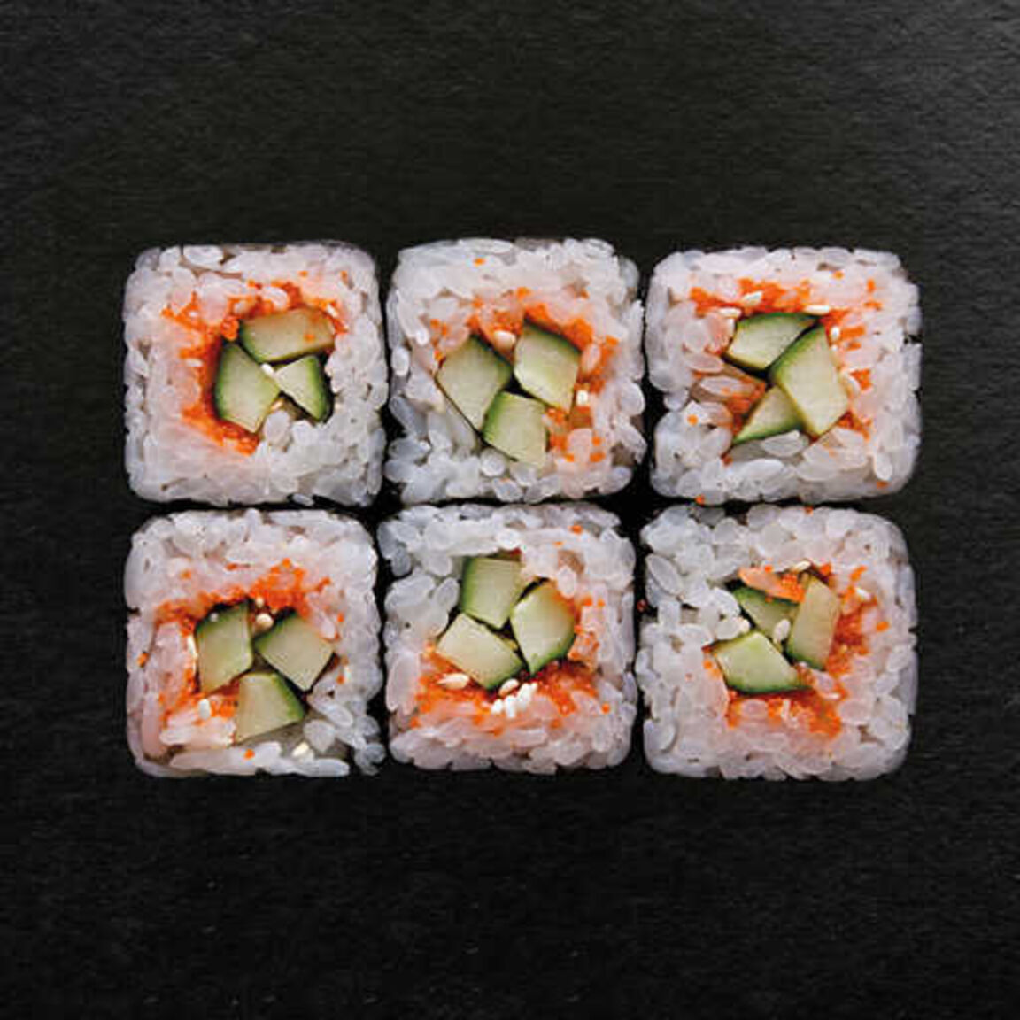 Ролл с огурцом